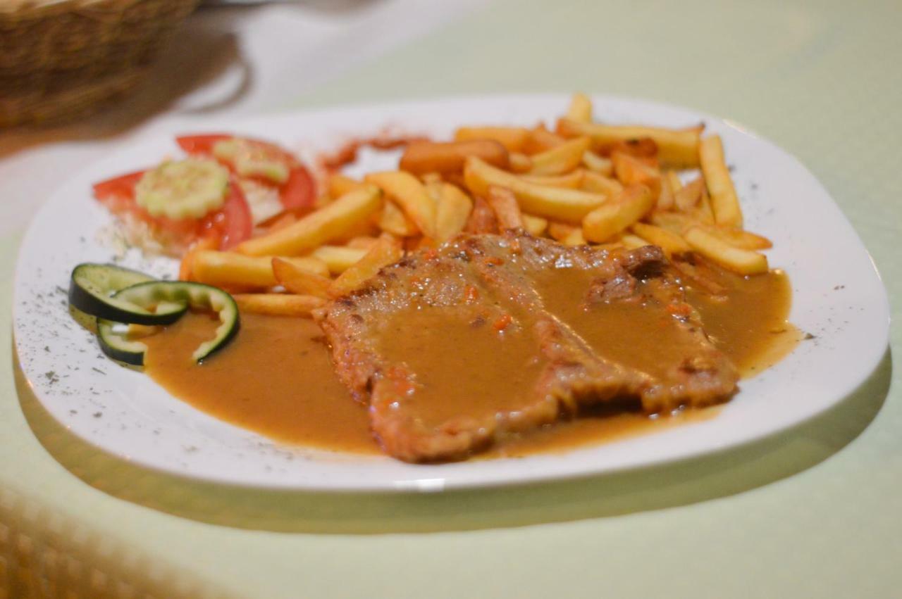 יאיצי Motel Stecak מראה חיצוני תמונה